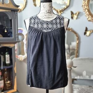 Abercrombie & Fitch Black Sleeveless Blouse with Geometric Detail